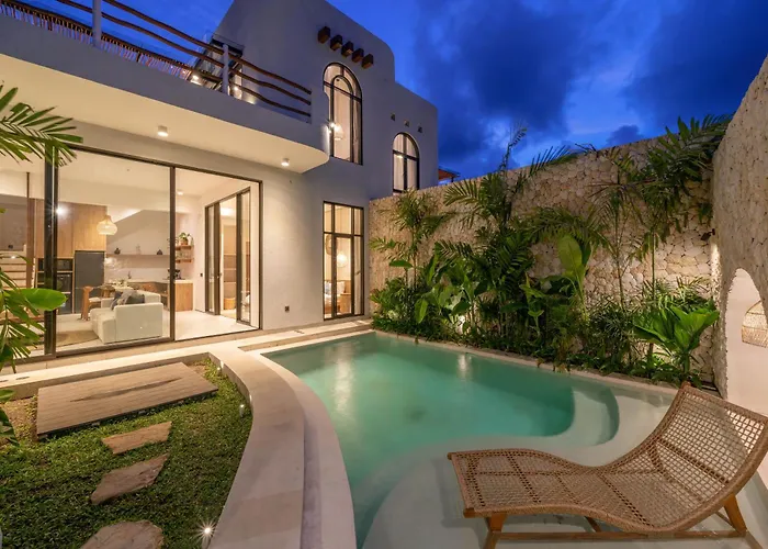 Villa First Alaya